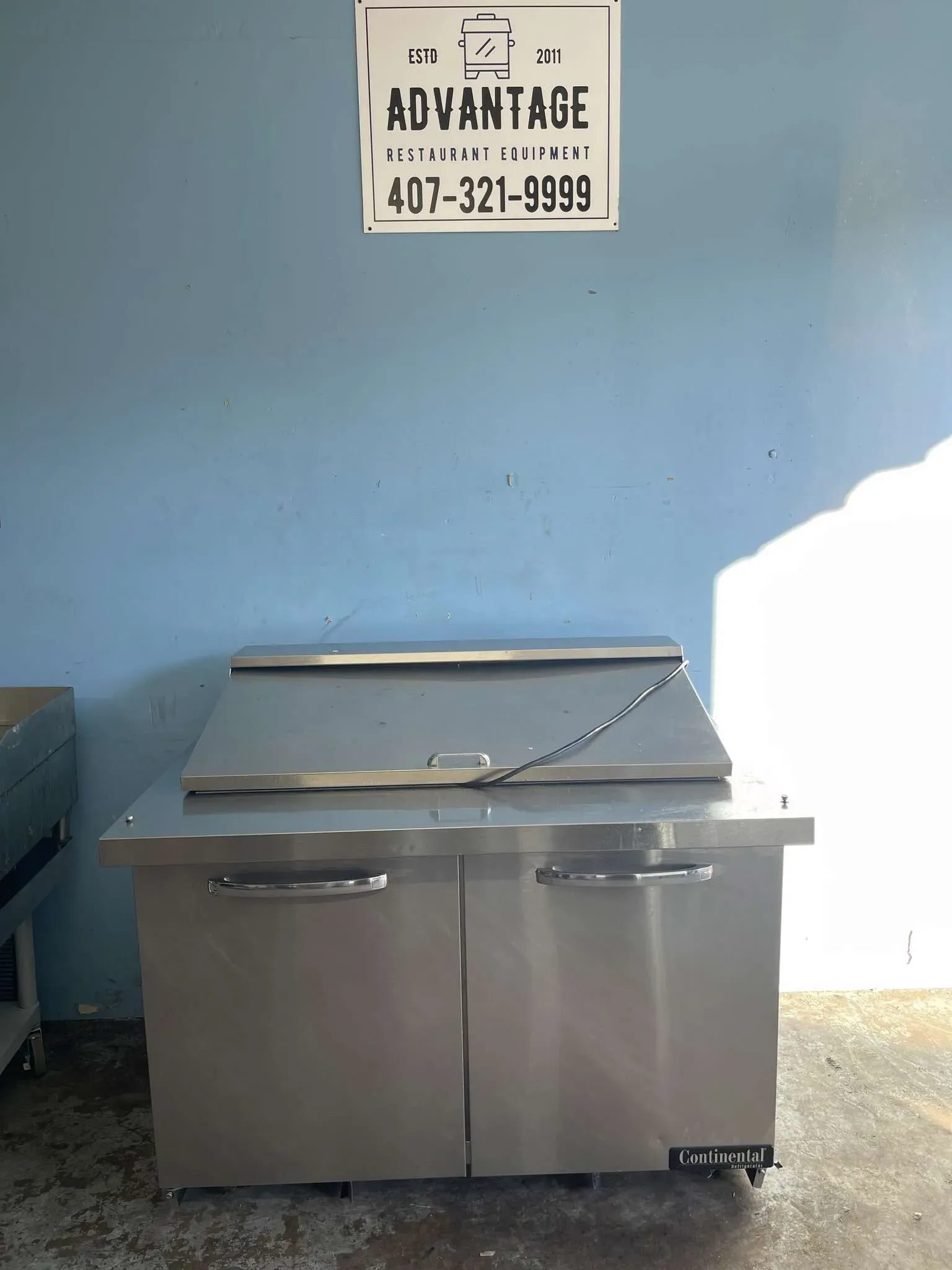 Continental Refrigerator SW48N18M: A High-Performance Sandwich Prep Table for Professional Kitchens