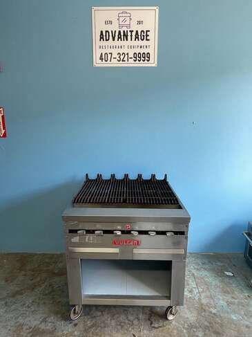 Vulcan 34'' Gas Charbroiler with Cabinet Base | Advantage
