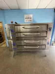 Bakers Pride Y-600 Double Deck Gas Pizza Oven - 0017